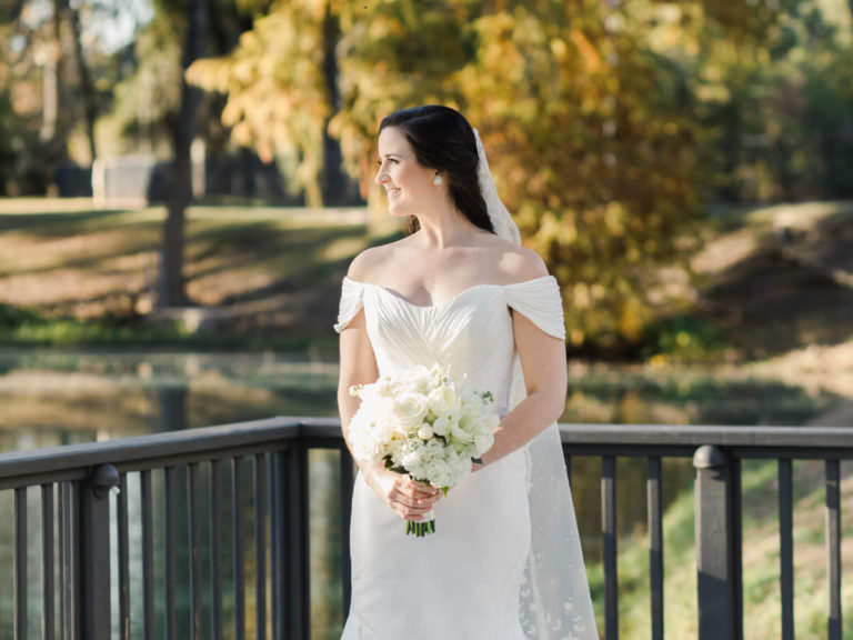 Bridal portraits at Lakeside Country Club